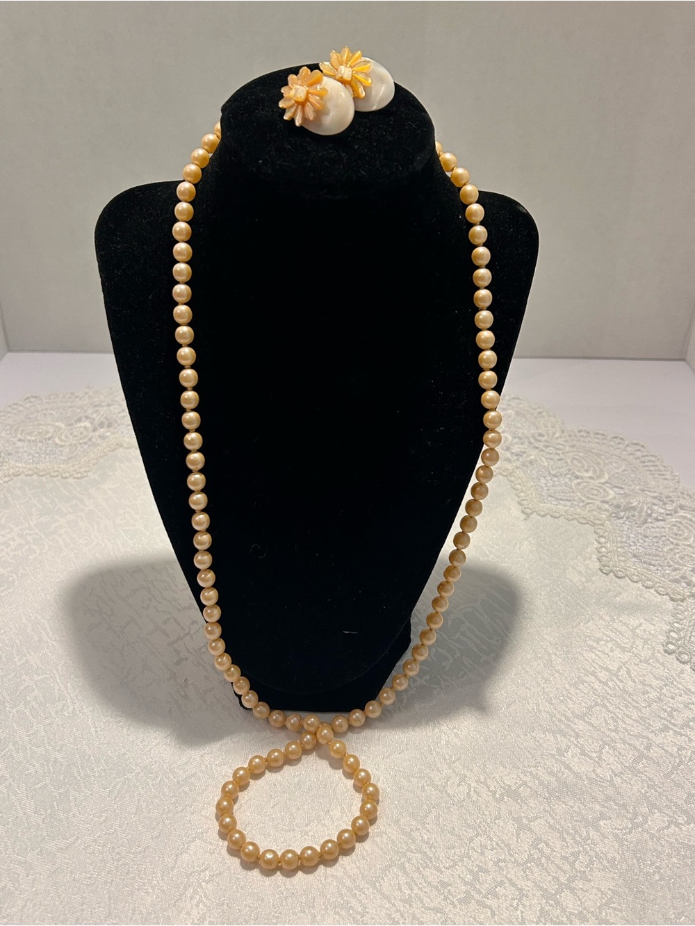 Vintage Champagne Pearl Necklace And Carved Mother Of Pearl Daisy Stud Earrings
